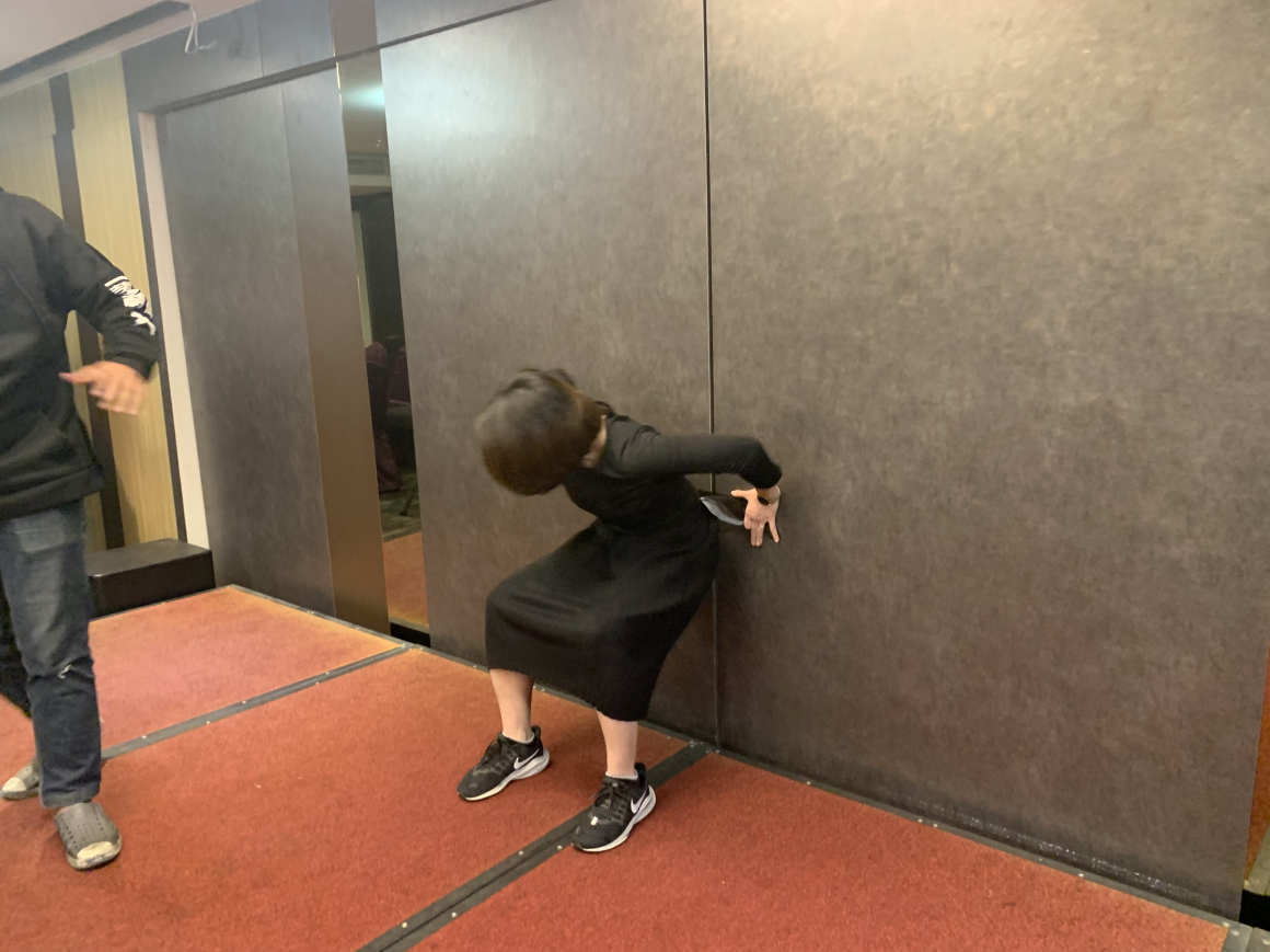 3.深蹲比賽搶禮物 (3)